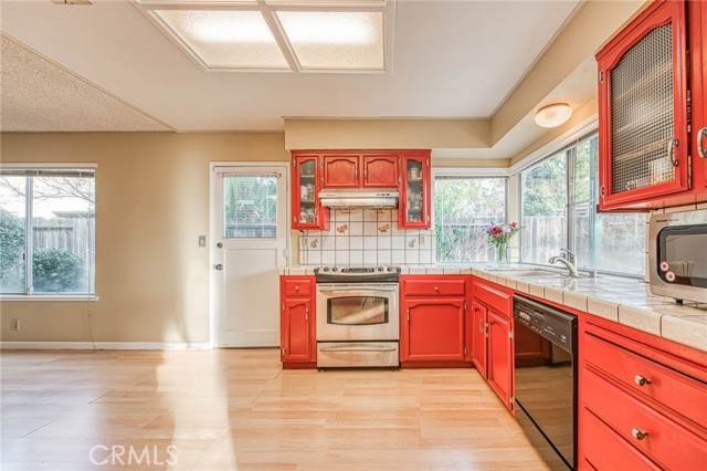 Detail Gallery Image 11 of 46 For 562 Sunset, Merced,  CA 95340 - 4 Beds | 2 Baths