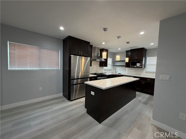 Detail Gallery Image 3 of 13 For 12419 Jersey, Norwalk,  CA 90650 - 3 Beds | 3 Baths