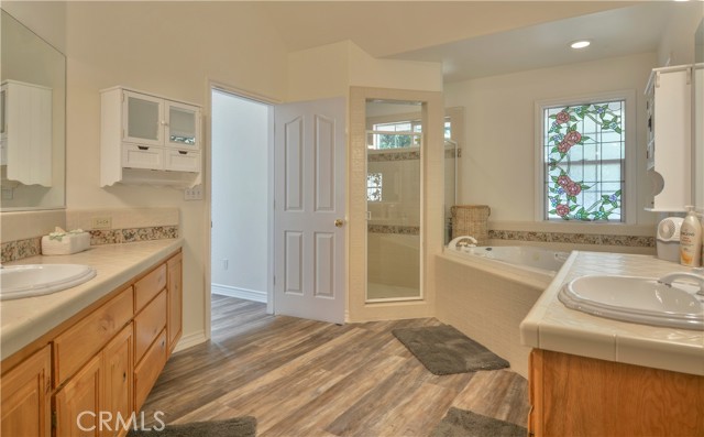 Detail Gallery Image 12 of 31 For 145 Birchwood, Lake Arrowhead,  CA 92352 - 3 Beds | 2/1 Baths