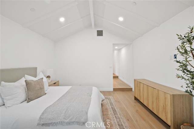 14328 Emelita Street, Sherman Oaks CA: https://media.crmls.org/medias/327d49ce-acf2-4320-ba69-1cc5f217d049.jpg