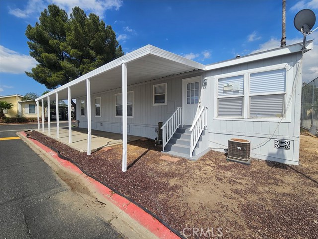Detail Gallery Image 4 of 21 For 350 San Jacinto Ave #180,  Perris,  CA 92571 - 3 Beds | 2 Baths