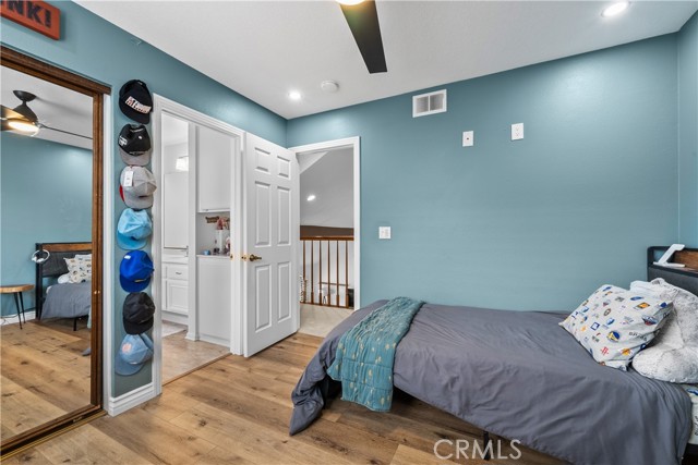 Detail Gallery Image 23 of 47 For 25842 Vaquero Ct, Valencia,  CA 91355 - 4 Beds | 3 Baths