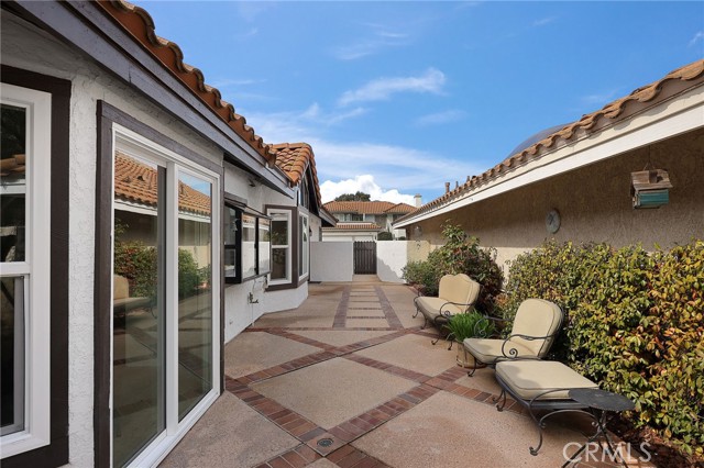 Detail Gallery Image 49 of 56 For 370 Cherry Hills Ct, Thousand Oaks,  CA 91320 - 3 Beds | 3/1 Baths