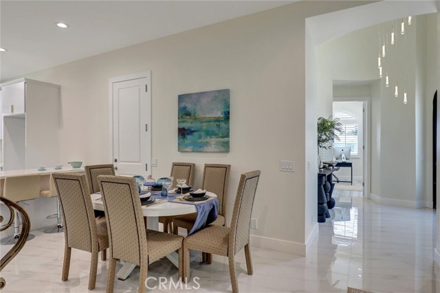 Detail Gallery Image 11 of 59 For 19002 Delaware St, Huntington Beach,  CA 92648 - 6 Beds | 5/1 Baths