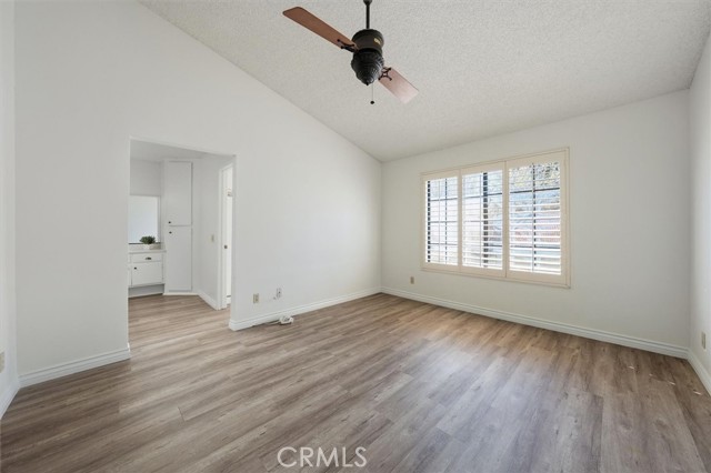 Detail Gallery Image 20 of 37 For 26389 Rainbow Glen Dr, Newhall,  CA 91321 - 2 Beds | 2 Baths