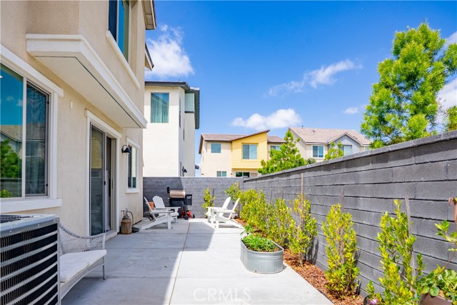 Detail Gallery Image 3 of 75 For 962 Longhorn Way, Rancho Mission Viejo,  CA 92694 - 3 Beds | 2/1 Baths