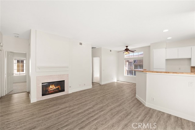 Image 7 of 35 For 8215 White Oak  19