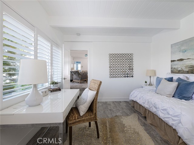 246 Via Los Miradores, Redondo Beach CA: https://media.crmls.org/medias/32831844-ceba-4f8c-8ef5-02e3edede6bf.jpg