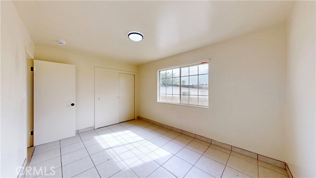 16631 Joshua Street, Victorville CA: https://media.crmls.org/medias/32836619-8c59-4d26-b6ee-b46a61ade9ce.jpg