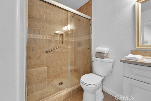 Detail Gallery Image 9 of 23 For 692 N Rancho Santiago Blvd, Orange,  CA 92869 - 5 Beds | 4 Baths