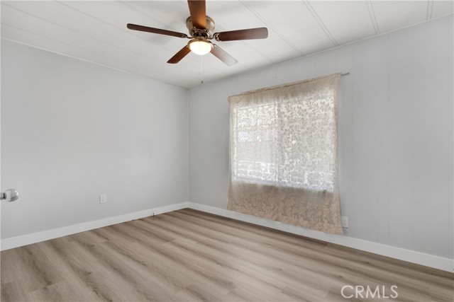 Detail Gallery Image 12 of 24 For 13878 Victoria Dr, Victorville,  CA 92395 - 3 Beds | 2 Baths