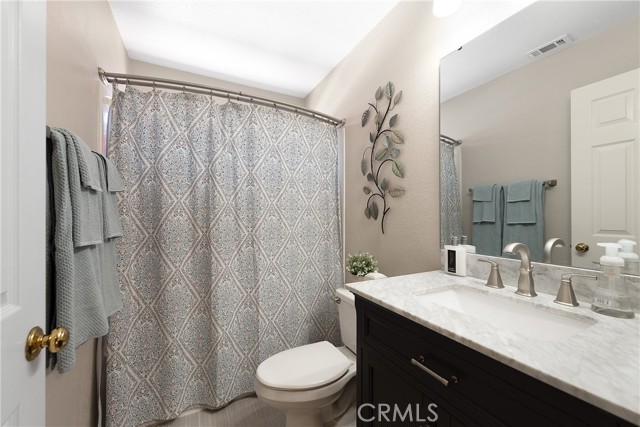 Detail Gallery Image 20 of 37 For 161 Silver Fern Ct, Simi Valley,  CA 93065 - 3 Beds | 2/1 Baths