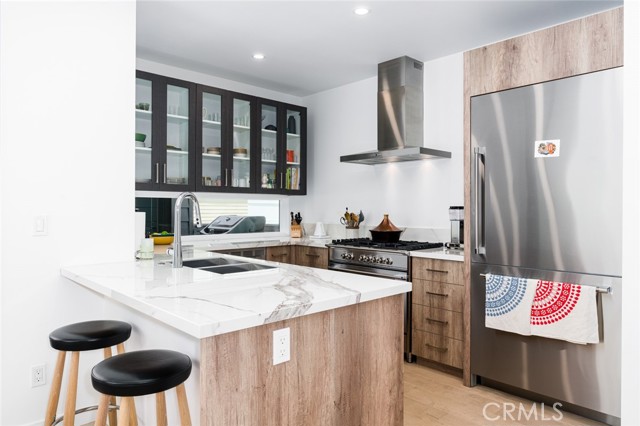 619 1/2 marguerite, Corona del Mar CA: https://media.crmls.org/medias/3284d8e8-c68d-4e08-aae2-cf0d63e5ff65.jpg
