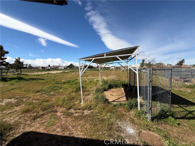 Detail Gallery Image 12 of 13 For 9966 Locust Ave, Hesperia,  CA 92345 - 2 Beds | 1 Baths