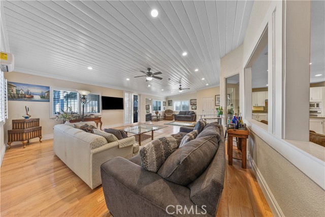 Detail Gallery Image 37 of 75 For 3625 Paddock Way, Quartz Hill,  CA 93536 - 6 Beds | 4/2 Baths