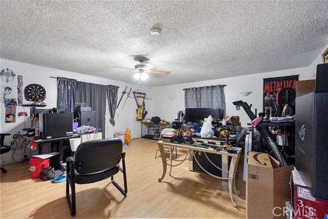 Detail Gallery Image 8 of 22 For 6700 Rex, Winton,  CA 95388 - 3 Beds | 2 Baths