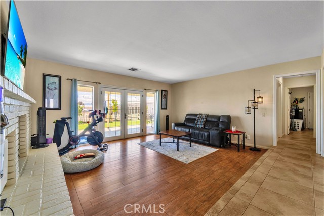 Detail Gallery Image 9 of 34 For 8016 W Avenue D12, Lancaster,  CA 93536 - 3 Beds | 2 Baths