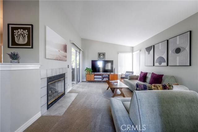 Front Image Thumbnail for CRPW26086365