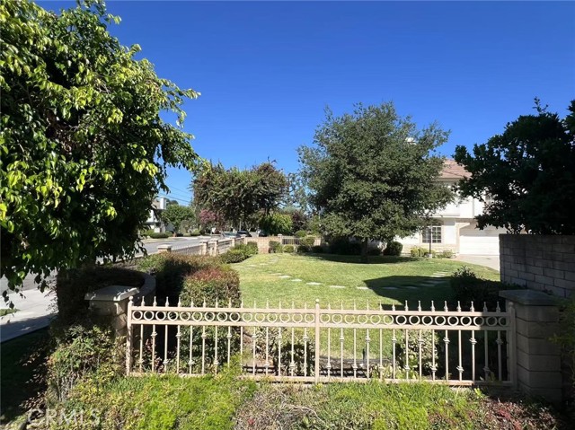 326 Genoa, Arcadia CA: https://media.crmls.org/medias/3286d2a7-339d-4043-808b-a2e1a495b013.jpg
