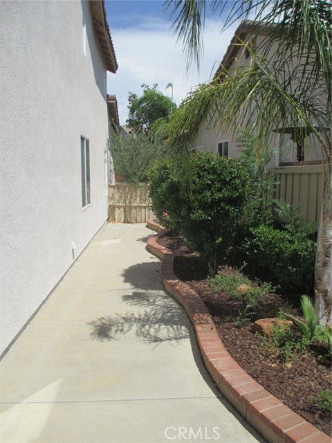 41201 Crooked Stick Drive, Temecula CA: https://media.crmls.org/medias/3287028a-5064-4e6c-af83-e9750d24bd47.jpg
