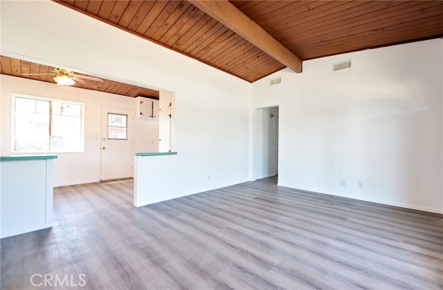 Detail Gallery Image 2 of 18 For 18237 Tullock St, Bloomington,  CA 92316 - 3 Beds | 1 Baths