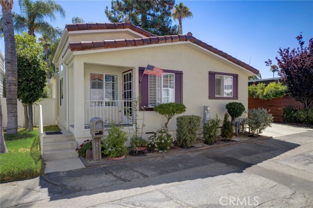 146 Apache, Topanga, CA, 90290 146 Apache, Topanga, CA, 90290