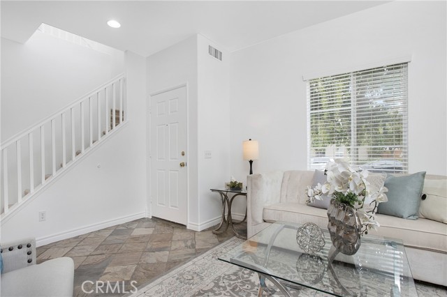 32879e77 A1ac 410e 8b21 C13ec527b8fe