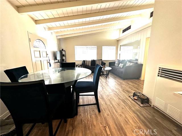 Detail Gallery Image 5 of 16 For 2504 Alma Ave, Manhattan Beach,  CA 90266 - 2 Beds | 1/1 Baths