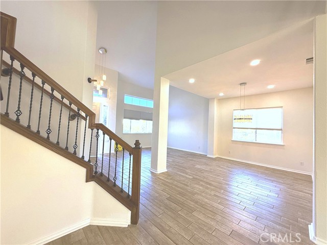 Detail Gallery Image 7 of 32 For 2515 Sweet Rain, Corona,  CA 92881 - 5 Beds | 3 Baths