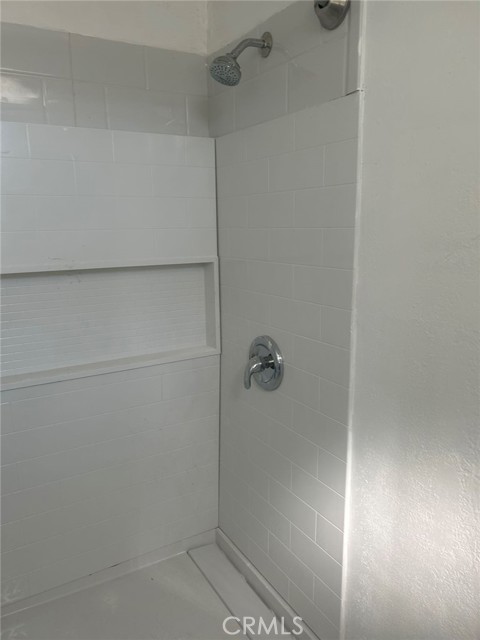 Detail Gallery Image 7 of 9 For 38434 10th St E, Palmdale,  CA 93550 - 2 Beds | 2 Baths