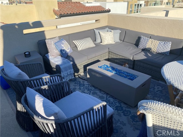 Roof top deck with peek a boo and white water views