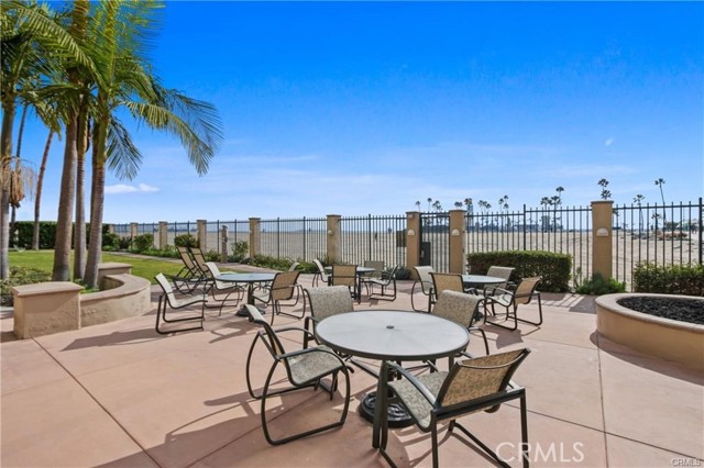 850 E Ocean Boulevard, Long Beach CA: https://media.crmls.org/medias/328c386d-fb5e-4c3a-a7cb-ba2063ebfb79.jpg