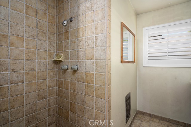 23040 Saticoy Street, Canoga Park CA: https://media.crmls.org/medias/328c8ae8-945d-4aea-b184-6b3763437e8c.jpg