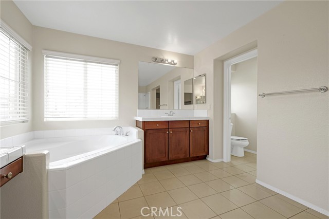 Detail Gallery Image 22 of 34 For 6838 Miramar Ln, Palmdale,  CA 93551 - 4 Beds | 3 Baths