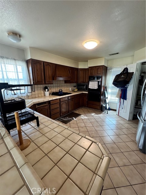 Detail Gallery Image 16 of 25 For 6680 Avenue Juan Diaz, Riverside,  CA 92509 - 3 Beds | 2 Baths