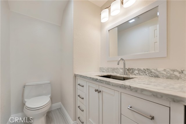 19017 Gault Street, Reseda CA: https://media.crmls.org/medias/328e805f-8665-4856-9248-a6d18b388c21.jpg