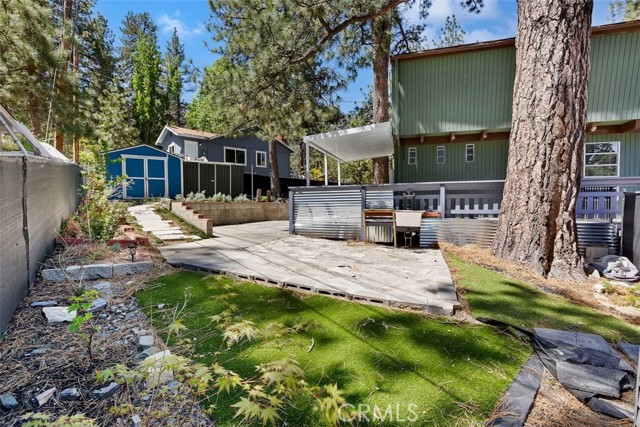 Detail Gallery Image 17 of 20 For 5577 Sheep Creek Dr, Wrightwood,  CA 92397 - 2 Beds | 2 Baths