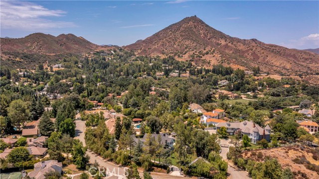 28845 Countryside Drive, Agoura Hills CA: https://media.crmls.org/medias/328ee91f-d44e-41db-ad6f-02ead95a3285.jpg