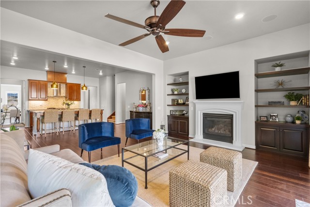 Detail Gallery Image 23 of 71 For 22385 Copper Mountain Ct, Saugus,  CA 91350 - 5 Beds | 5 Baths