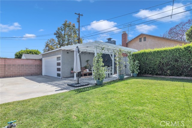 3743 N Studebaker Road, Long Beach CA: https://media.crmls.org/medias/329094d0-5553-4842-84a5-5928e2a68a0e.jpg