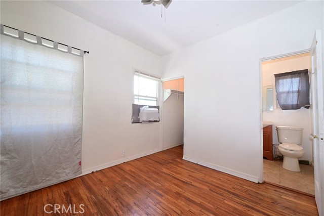 902 S Marengo Avenue, Pasadena CA: https://media.crmls.org/medias/32913a0b-5cbb-44ef-adcc-e000f7adb084.jpg