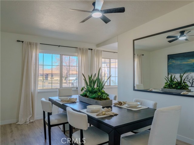 Detail Gallery Image 5 of 42 For 15801 Malpais Ln, Victorville,  CA 92394 - 3 Beds | 2 Baths