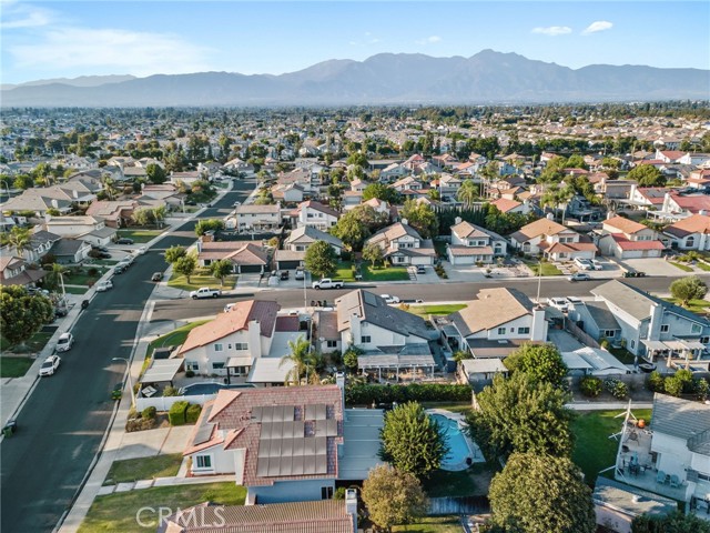 13035 Arlington Lane, Chino CA: https://media.crmls.org/medias/32921148-690f-4982-81ca-eb36dfeeb820.jpg