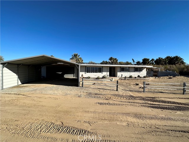 Home Facing West