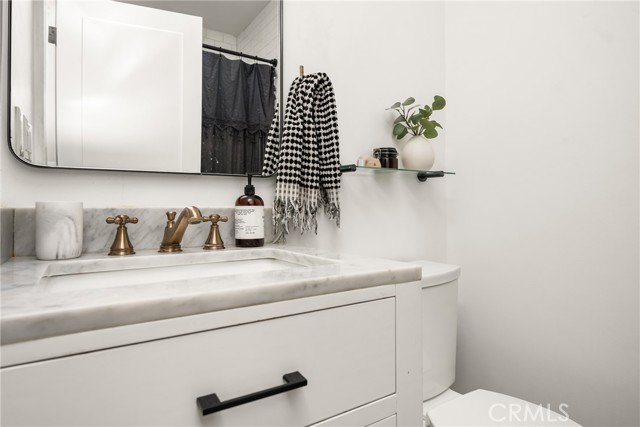 661 Grand Avenue, Long Beach CA: https://media.crmls.org/medias/3293a5eb-3329-463f-94c9-419e7a2efc5a.jpg