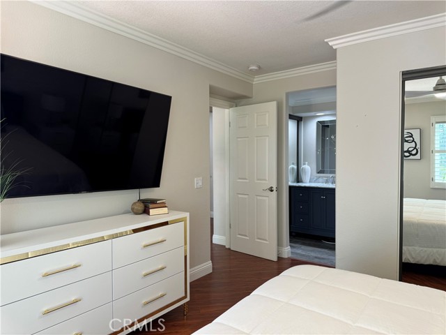 1 Brisa Del Lago, Rancho Santa Margarita CA: https://media.crmls.org/medias/32940357-54c0-447c-a4ec-5f0964668e83.jpg