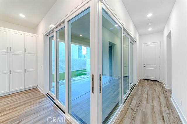 Detail Gallery Image 12 of 56 For 27503 Golden Currant, Valencia,  CA 91381 - 5 Beds | 4/1 Baths