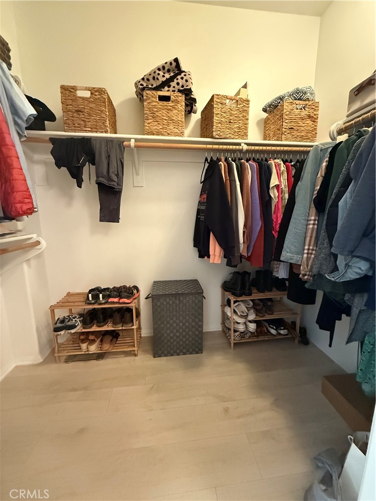 https://media.crmls.org/medias/32942bdc-4e6e-4bd8-9261-c059fc6b9ab5.jpg?preset=X-Large