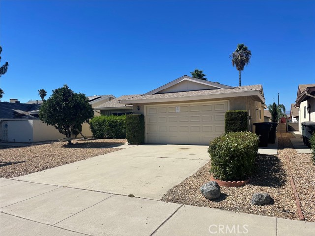 2338 W Fruitvale Ave, Hemet, CA 92545