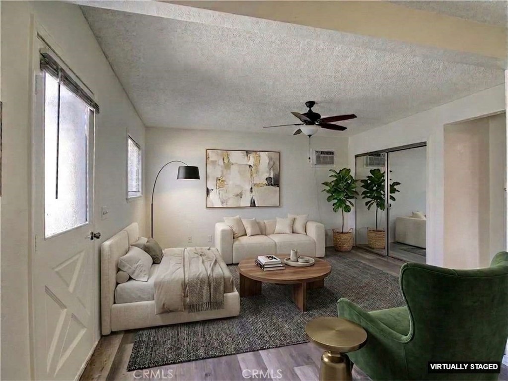 https://media.crmls.org/medias/329526b1-a42e-49a8-abc3-38d5c3ef0846.jpg?preset=X-Large